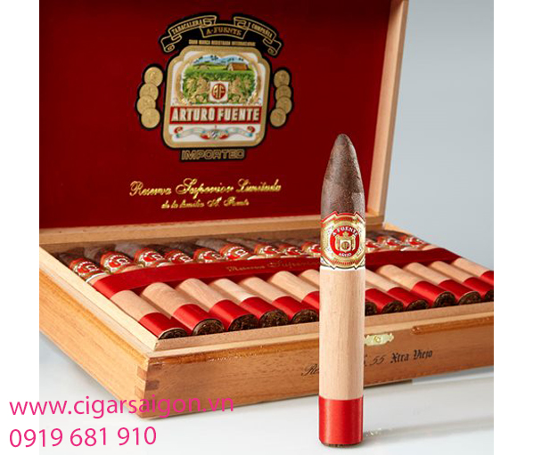 Arturo Fuente Anejo Reserva Shark #77 Cigars - Maduro Box of 20